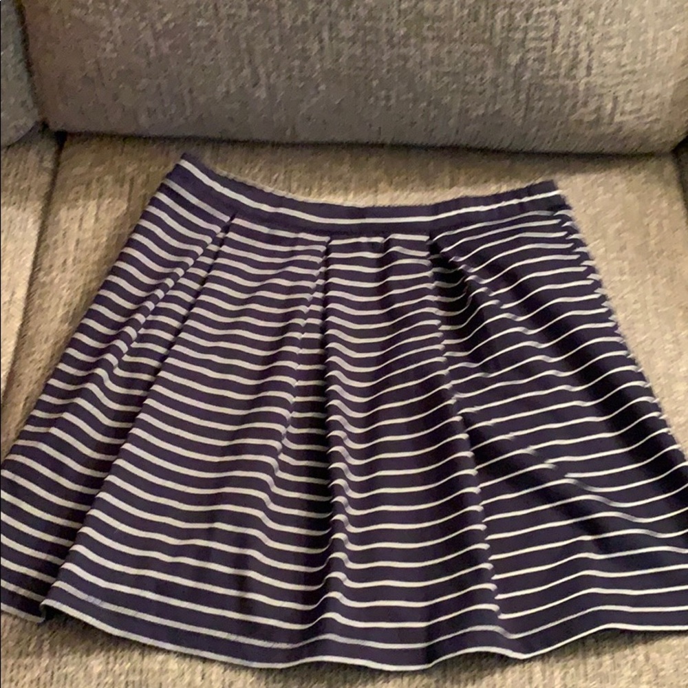 Max studio women’s navy skirt